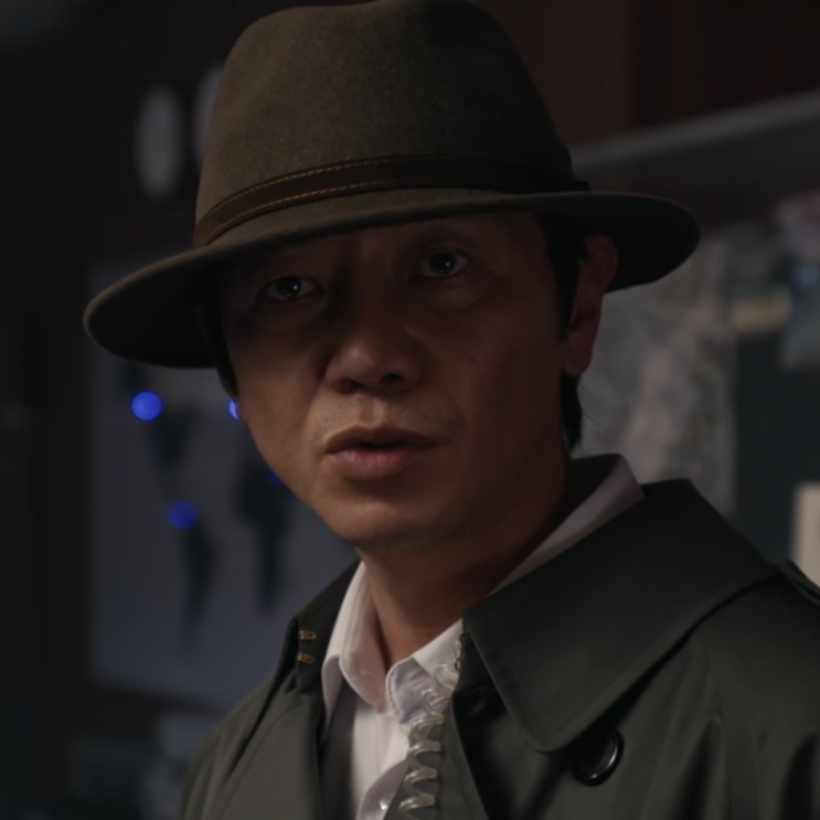 Kang Guk-cheol de chapéu em Agent Kim Reactivated