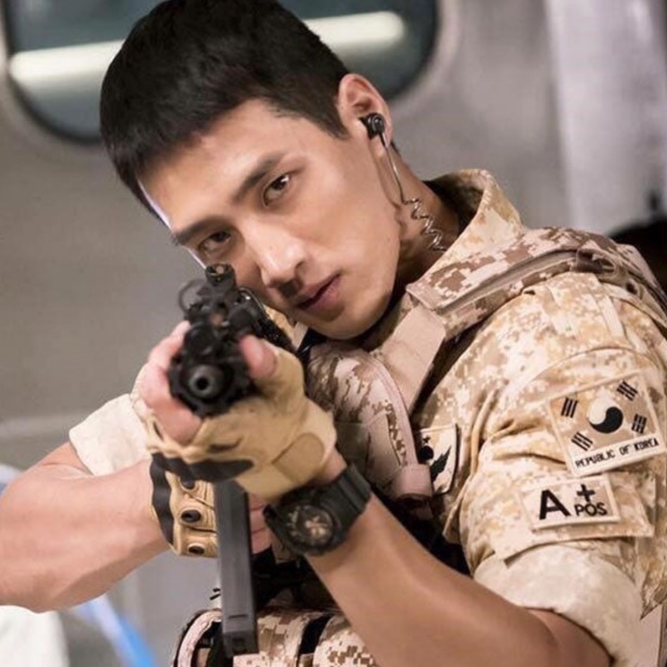 O Ahn Bo-hyun era o Lim Gwang-nam de Descendants of the Sun