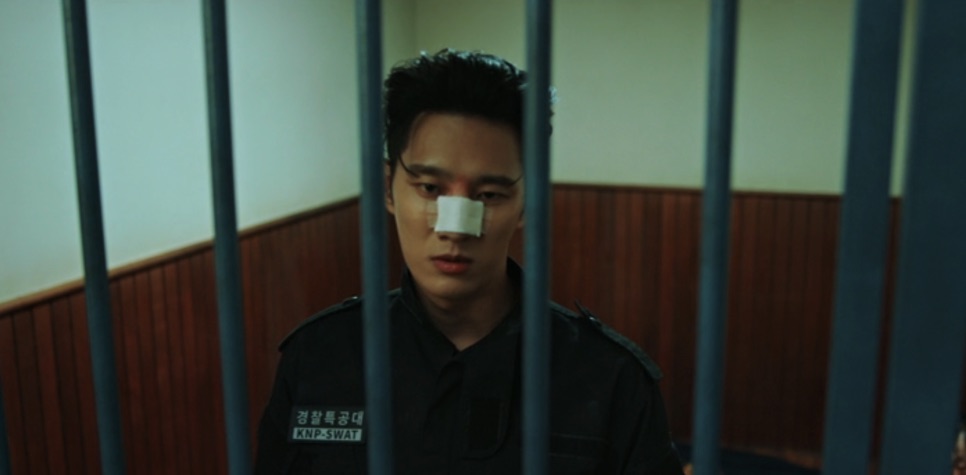 Jin Yi-soo em outra cena da 1ª temporada