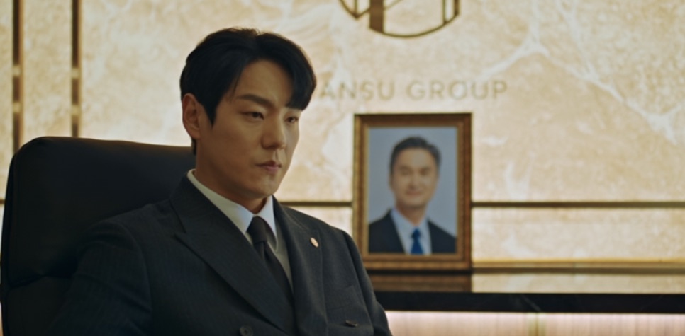 Jin Seung-joo, o irmão mais velho, em cena da 1ª temporada