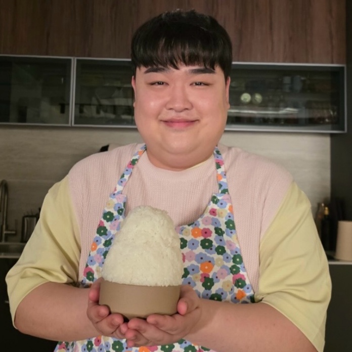 Kim Kyu-won, o Keun-dung-i de The Apartment Job, e a história boa que tomou as redes