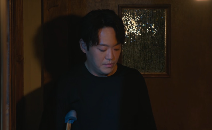 Kim Kang-rok e Jang Tae-ha em cena