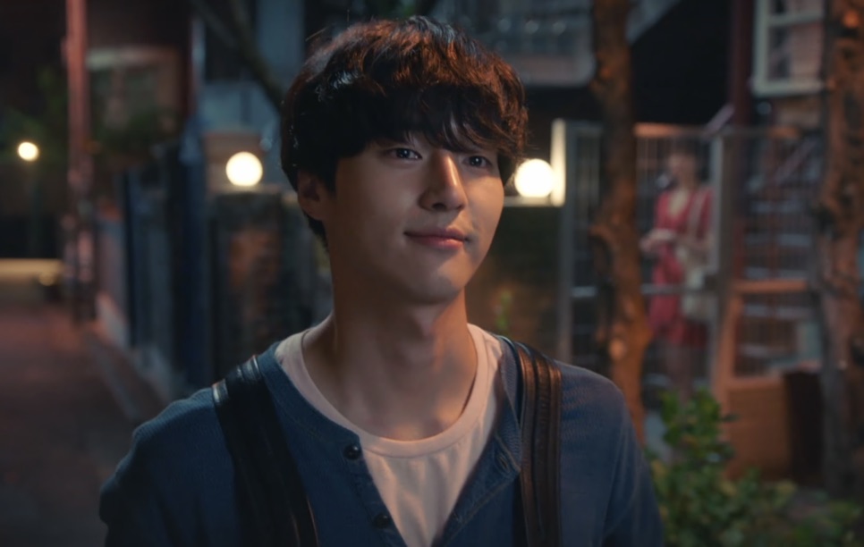 Outro close do rosto de Yang Se-jong em Temperature of Love